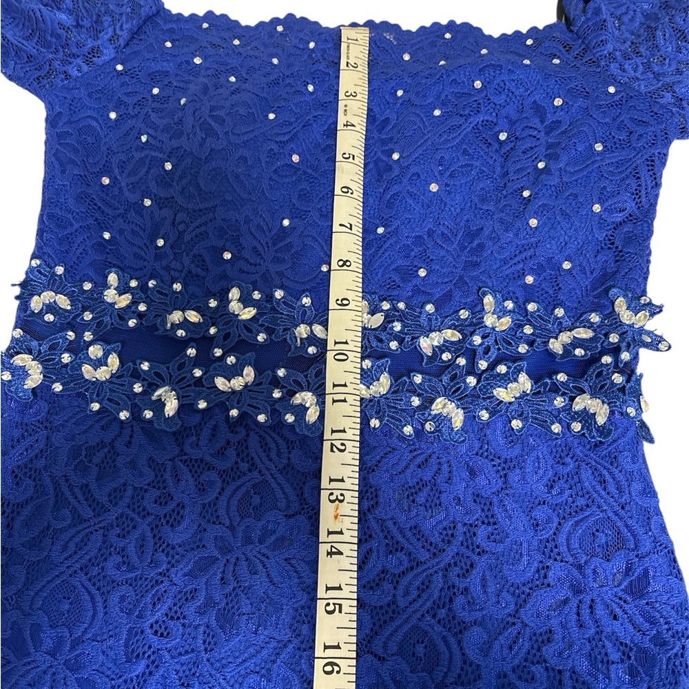 Elegant Blue Lace Dress - Picture 8 of 10